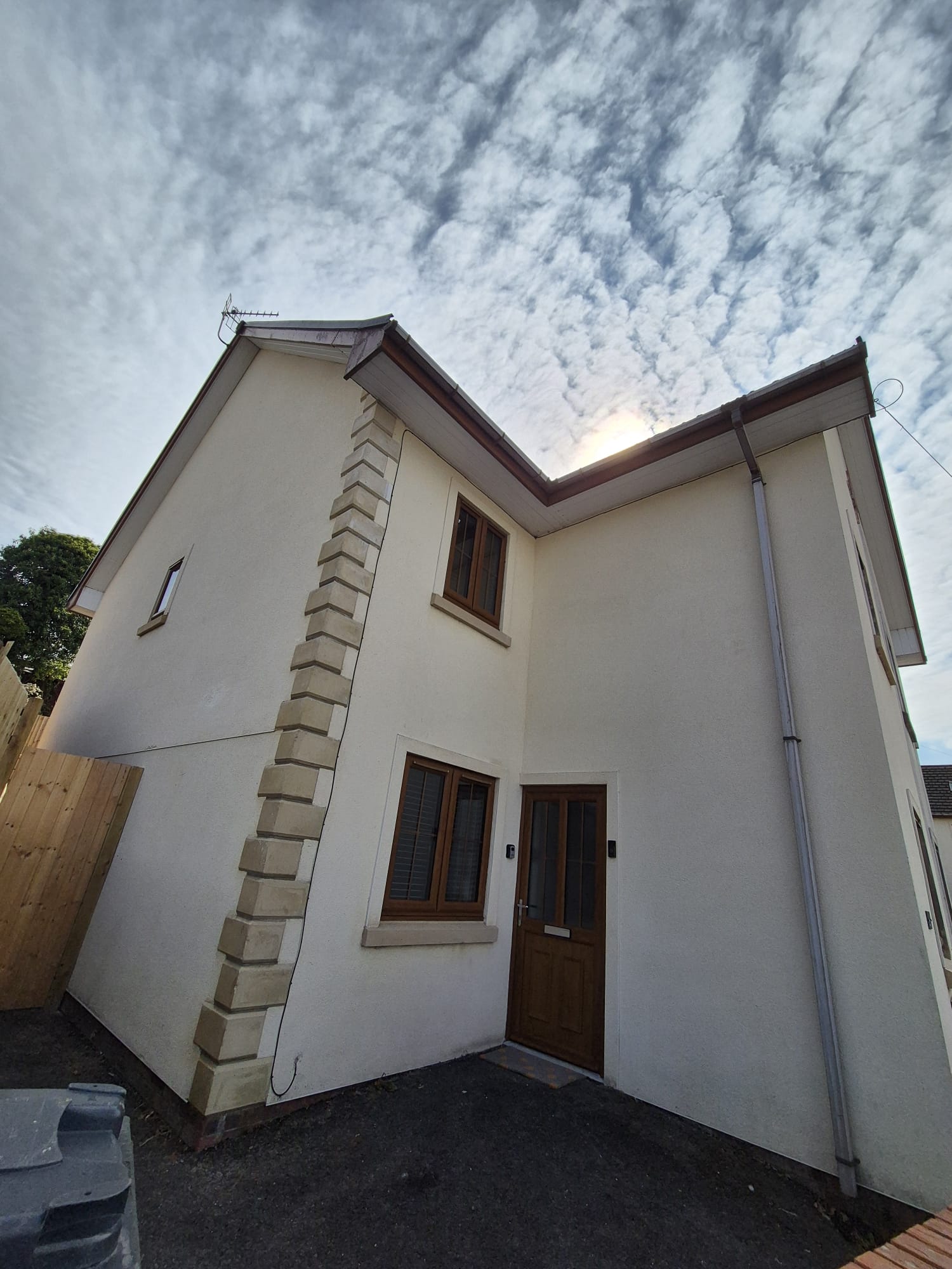 Ty-Seren exterior